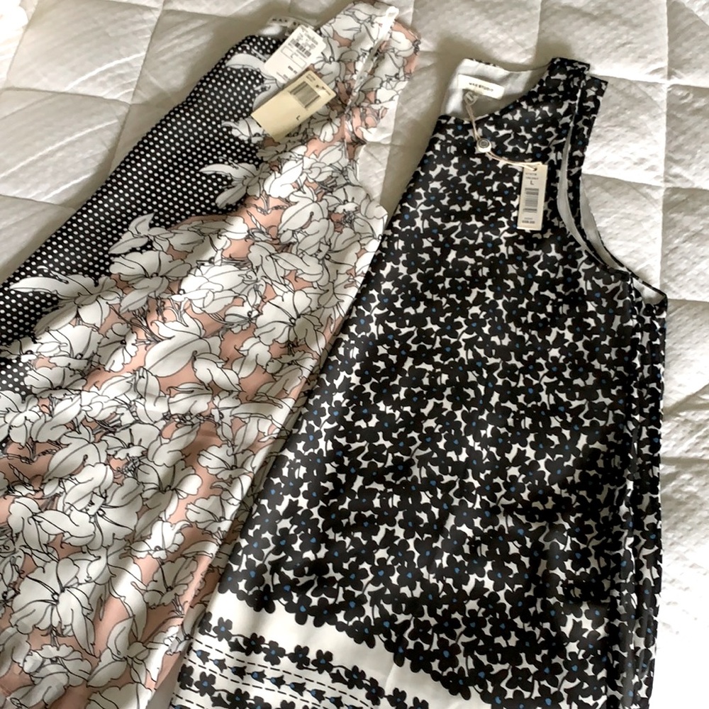 NWT  Two Max Studio tank top.